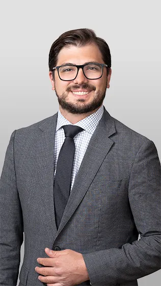 Photo of Nicholas E. Papasifakis, Plaintiff Lawyer