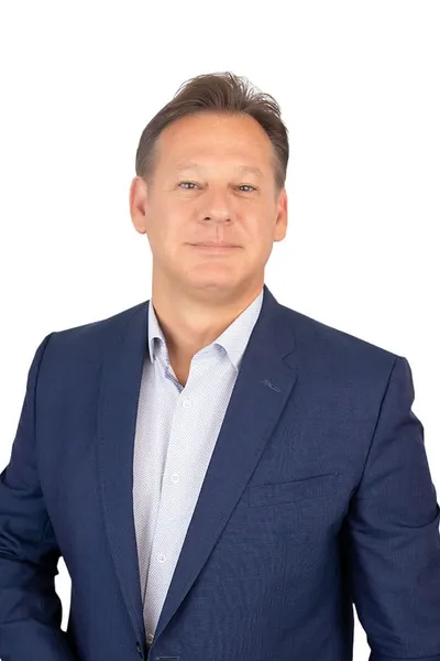 Photo of Peter D. Janos, Plaintiff Lawyer