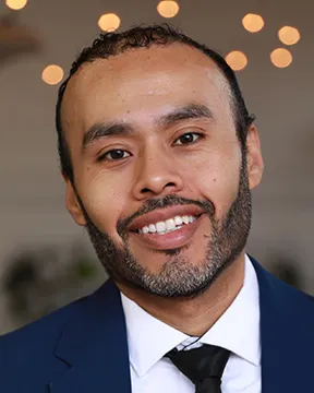 Photo of Irving Pedroza, Plaintiff Lawyer