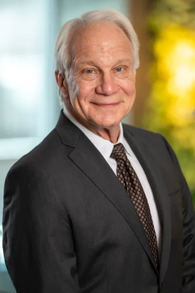 Photo of Roger H. Hippert, Defendant Lawyer