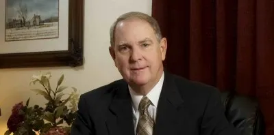 Photo of Lawrence R. Walker, Plaintiff Lawyer
