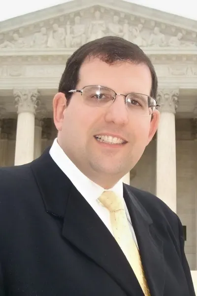 Photo of Stuart Sandweiss, Defendant Lawyer