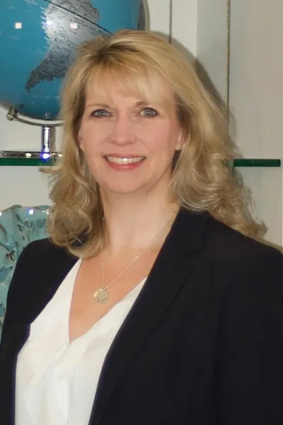 Photo of Julie Christine Dixon, Plaintiff Lawyer