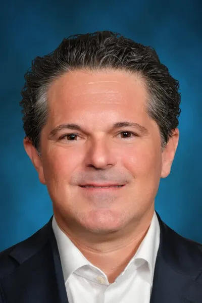 Photo of Derek Brian Alvarez, Plaintiff Lawyer