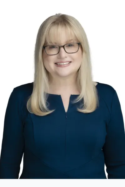 Photo of Elizabeth L. Parker, Defendant Lawyer
