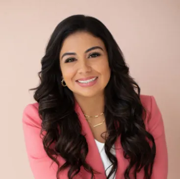 Photo of Grace Flores, Plaintiff Lawyer