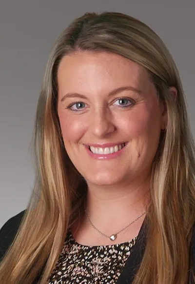 Photo of Caitlin L. Halloran, Defendant Lawyer