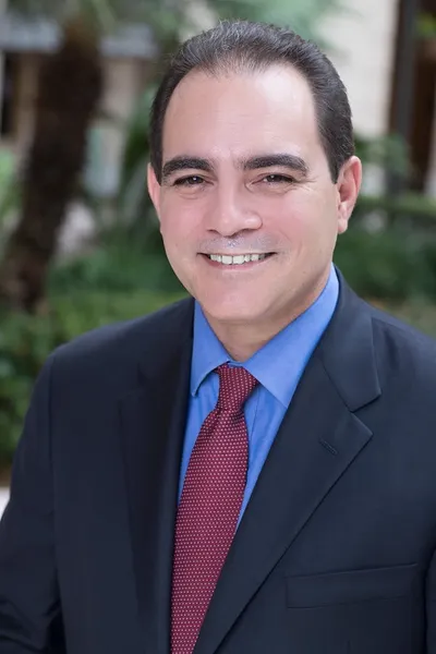 Photo of Daniel Mena, Plaintiff Lawyer