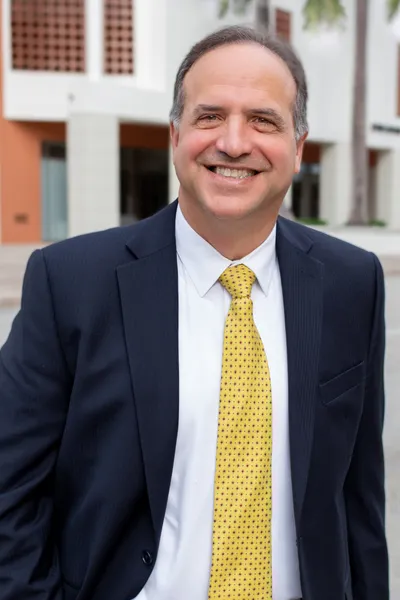 Photo of Edward H. Hernandez, Plaintiff Lawyer