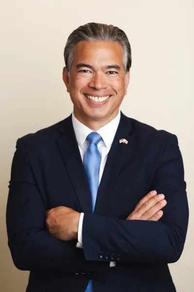 Photo of Ramiro Lopez, Plaintiff Lawyer