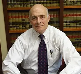 Photo of Neil Rossman, Defendant Lawyer