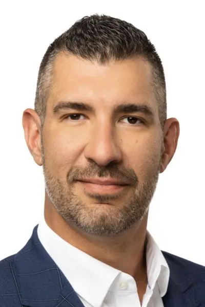Photo of Eduardo Escobar, Defendant Lawyer