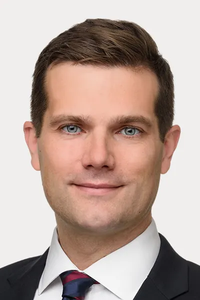 Photo of Ian W. Sloss, Plaintiff Lawyer